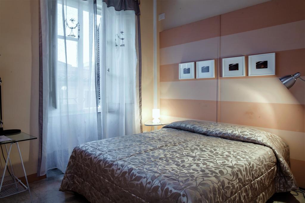 Cavour33 Panzió Massa Kültér fotó